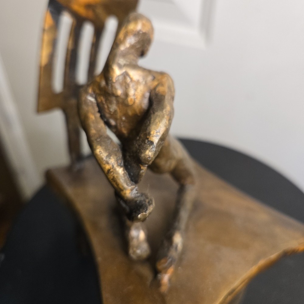 Original Bronze Abstract Brutalist Mid Century Modern Kneeling Figure Sculpture - Picture 7 of 12